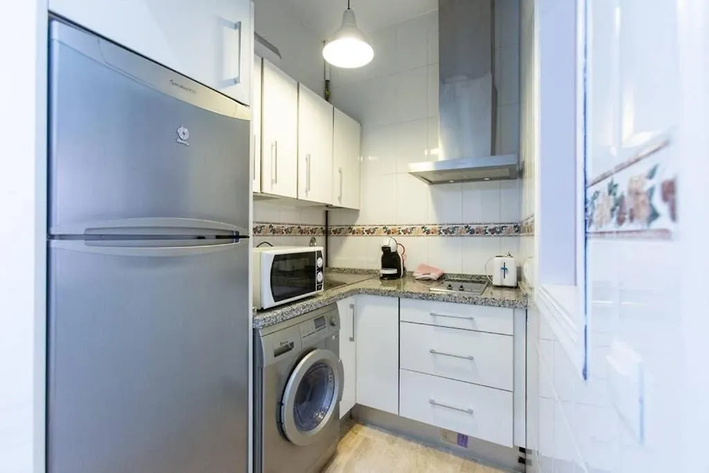 Apartment Cheap & Chic In The Center Of Sevilla