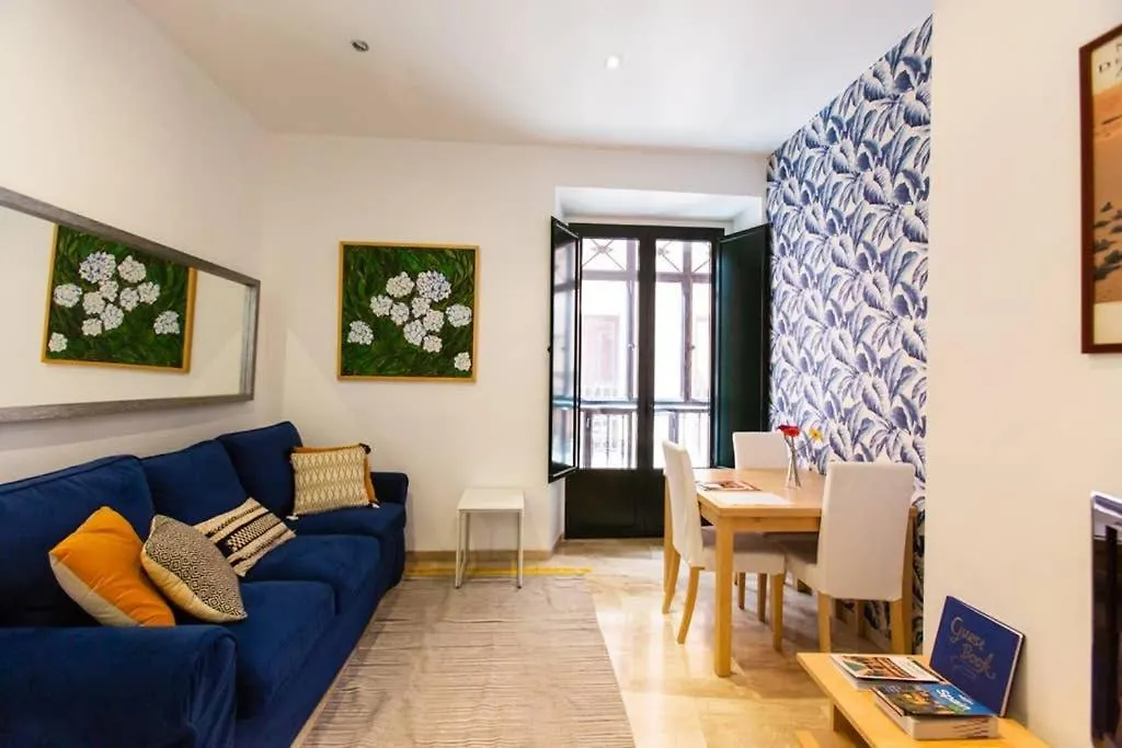 Cheap & Chic In The Center Of Sevilla Siviglia